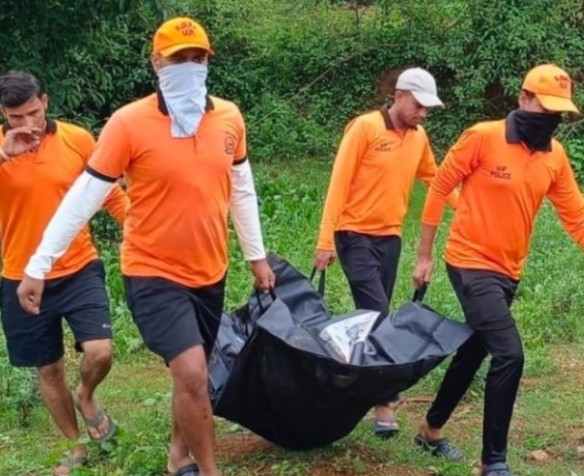 सोनभद्र: अथक प्रयास के बाद आखिरकार रविवार सुबह एसडीआरएफ टीम को मिली सफलता, श्रेया चौबे की मिली लाश.. सोनभद्र: अथक प्रयास के बाद आखिरकार रविवार सुबह एसडीआरएफ टीम को मिली सफलता, श्रेया चौबे की मिली लाश..