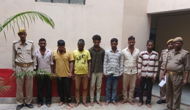 चोरी के प्रकरण में 07 नफर अभियुक्तों को किया गिरफ्तार, कब्जे से चोरी की लोहे की पाइप व घटना में प्रयुक्त ऑटो किया गया बरामद चोरी के प्रकरण में 07 नफर अभियुक्तों को किया गिरफ्तार, कब्जे से चोरी की लोहे की पाइप व घटना में प्रयुक्त ऑटो किया गया बरामद