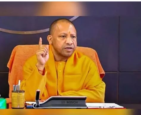 पत्रकारों के साथ उचित व्यवहार करें अधिकारी : सीएम योगी पत्रकारों के साथ उचित व्यवहार करें अधिकारी : सीएम योगी