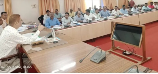 कृषक बन्धुओं को कृषक हित में संचालित योजनाओं की दी जाये जानकारी- जिलाधिकारी कृषक बन्धुओं को कृषक हित में संचालित योजनाओं की दी जाये जानकारी- जिलाधिकारी