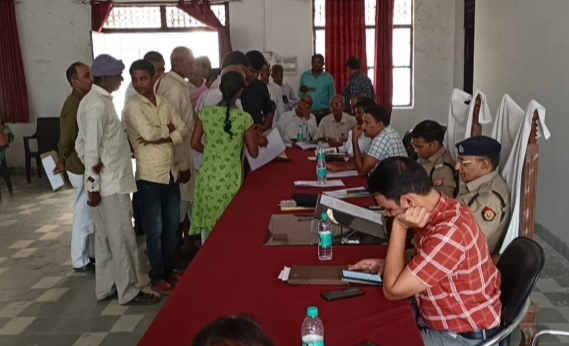 _सोनभद्र दुद्धी तहसील सभागार में आयोजित समाधान दिवस पर 37 मामले आए, तीन मामलों का हुआ निस्तारण_ _सोनभद्र दुद्धी तहसील सभागार में आयोजित समाधान दिवस पर 37 मामले आए, तीन मामलों का हुआ निस्तारण_