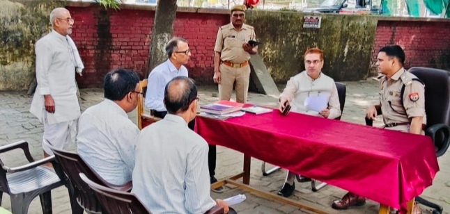 _जनपद के समस्त थानों पर आयोजित किया गया “थाना समाधान दिवस_ _जनपद के समस्त थानों पर आयोजित किया गया “थाना समाधान दिवस_