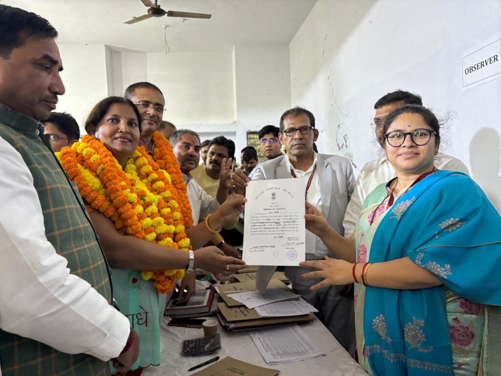 _प्रदेश भर के भाजपाई हुए हर्षित सुचिस्मिता को बधाई देने वालों का लगा ताता_ _प्रदेश भर के भाजपाई हुए हर्षित सुचिस्मिता को बधाई देने वालों का लगा ताता_