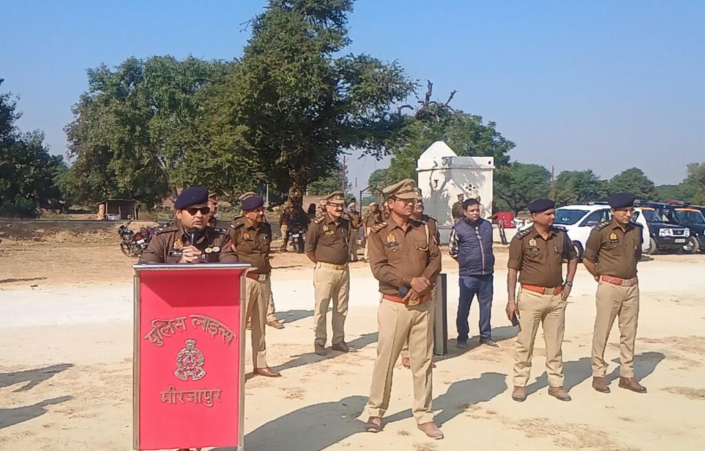 मीरजापुर पुलिस जनपद में शान्ति एवं कानून व्यवस्था अक्षुण्ण बनाये रखने तथा आपात परिस्थितियो के नियंत्रण हेतु पुलिस उपमहानिरीक्षक विन्ध्याचल परिक्षेत्र मीरजापुर व पुलिस अधीक्षक मीरजापुर की उपस्थिति में चन्दईपुर ग्राउण्ड में जनपदीय पुलिस बल को दंगा/बल्वा नियंत्रण ड्रिल का कराया गया पूर्वाभ्यास— मीरजापुर पुलिस जनपद में शान्ति एवं कानून व्यवस्था अक्षुण्ण बनाये रखने तथा आपात परिस्थितियो के नियंत्रण हेतु पुलिस उपमहानिरीक्षक विन्ध्याचल परिक्षेत्र मीरजापुर व पुलिस अधीक्षक मीरजापुर की उपस्थिति में चन्दईपुर ग्राउण्ड में जनपदीय पुलिस बल को दंगा/बल्वा नियंत्रण ड्रिल का कराया गया पूर्वाभ्यास—