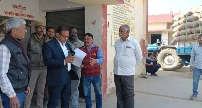 एसडीएम सदर के औचक निरीक्षण से मचा हड़कंप एसडीएम सदर के औचक निरीक्षण से मचा हड़कंप