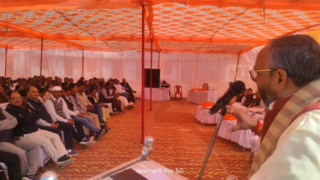 _प्रधानों व शिक्षकों के सामंजस्य से होगा विद्यालय का विकास_ 