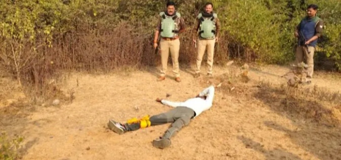 _मिर्जापुर पुलिस की गोली से गो तस्कर घायल_ _मिर्जापुर पुलिस की गोली से गो तस्कर घायल_