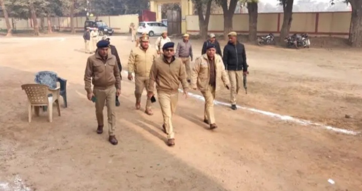 _पीसीएस परीक्षा 2024 को सकुशल संपन्न कराने के लिए एसपी ने किया केन्द्रों का भ्रमण_ _पीसीएस परीक्षा 2024 को सकुशल संपन्न कराने के लिए एसपी ने किया केन्द्रों का भ्रमण_