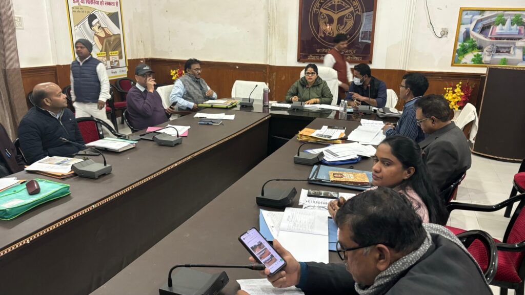 जिलाधिकारी ने एक करोड़ से अधिक की लागत से निर्माणाधीन परियोजनाएं एवं पूर्वांचल विकास निधि, त्वरित विकास कार्य के प्रगति कार्य की की गयी समीक्षा जिलाधिकारी ने एक करोड़ से अधिक की लागत से निर्माणाधीन परियोजनाएं एवं पूर्वांचल विकास निधि, त्वरित विकास कार्य के प्रगति कार्य की की गयी समीक्षा