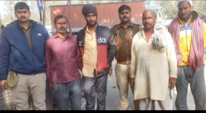 _अनपरा पुलिस द्वारा 04 नफर अभियुक्तगण को शांतिभंग के आरोप में किया गया गिरफ्तार_ _अनपरा पुलिस द्वारा 04 नफर अभियुक्तगण को शांतिभंग के आरोप में किया गया गिरफ्तार_