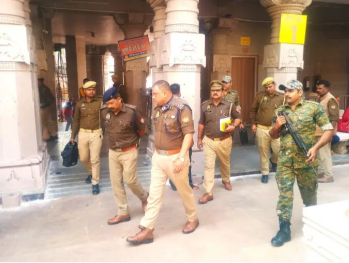 _बसंत पंचमी के मद्देनजर एसएसपी मिर्जापुर ने विंध्य क्षेत्र का किया भ्रमण एवं निरीक्षण_ _बसंत पंचमी के मद्देनजर एसएसपी मिर्जापुर ने विंध्य क्षेत्र का किया भ्रमण एवं निरीक्षण_