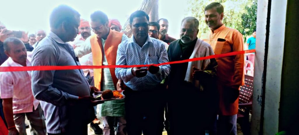 सोनभद्र -इमलीपुर मे तेजस्वी किसान मार्ट का हुआ उद्धाटन