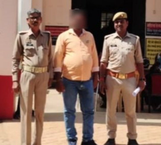 _थाना रायपुर पुलिस द्वारा फरार चल रहे, 01 नफर वारण्टी अभियुक्त को किया गया गिरफ्तार_