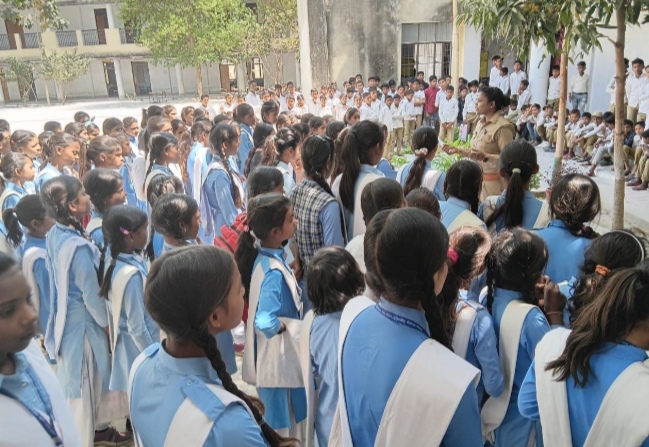 _मिशन शक्ति (फेज-05) अभियान के तहत सोनभद्र पुलिस द्वारा प्रतिदिन चलाया जा रहा महिला जागरूकता व सशक्तिकरण अभियान_ _मिशन शक्ति (फेज-05) अभियान के तहत सोनभद्र पुलिस द्वारा प्रतिदिन चलाया जा रहा महिला जागरूकता व सशक्तिकरण अभियान_