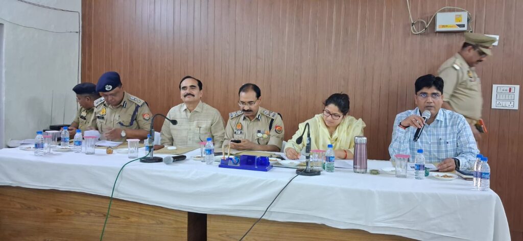 नवरात्र तैयारियों को लेकर बैठक संपन्न नवरात्र तैयारियों को लेकर बैठक संपन्न