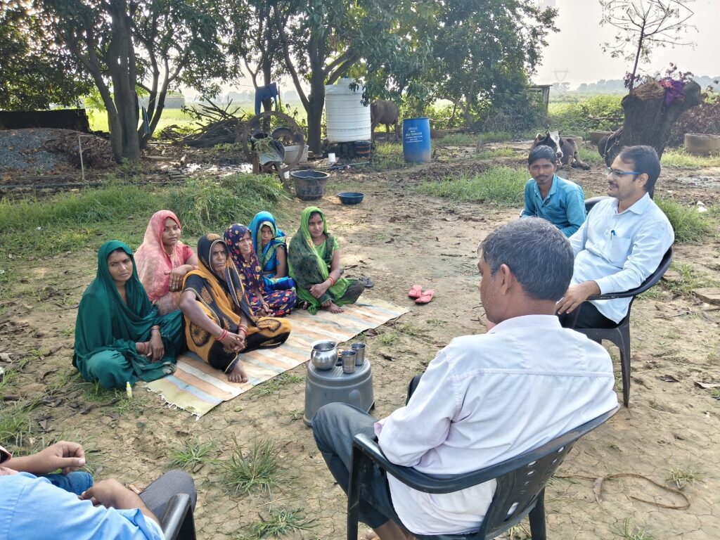 खुटहनिया में लक्ष्मी गणेश आजीविका स्वयं सहायता समूह की बैठक सम्पन्न