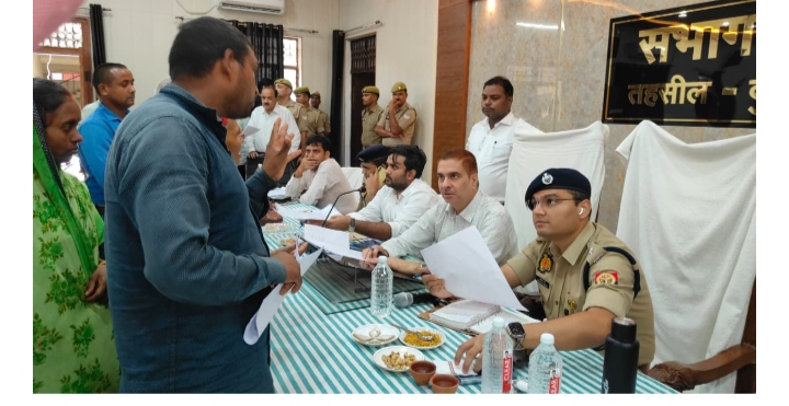 _जिलाधिकारी व पुलिस अधीक्षक सोनभद्र द्वारा तहसील दुद्धी में सम्पूर्ण समाधान दिवस पर की गई जन सुनवाई_ _जिलाधिकारी व पुलिस अधीक्षक सोनभद्र द्वारा तहसील दुद्धी में सम्पूर्ण समाधान दिवस पर की गई जन सुनवाई_