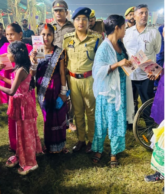 ओबरा छठ घाट पर “मिशन शक्ति” का जनजागरण अभियान — महिलाओं व बालिकाओं को किया गया जागरूक ओबरा छठ घाट पर “मिशन शक्ति” का जनजागरण अभियान — महिलाओं व बालिकाओं को किया गया जागरूक