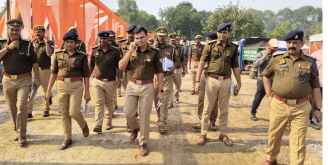 माननीय मुख्यमंत्री के आगमन कार्यक्रम के दृष्टिगत सुरक्षा व यातायात व्यवस्था हेतु ब्रीफिंग आयोजित