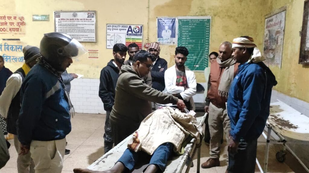 बाइक सवार अनियंत्रित होकर गिरा, सर पर आई गंभीर चोटे।