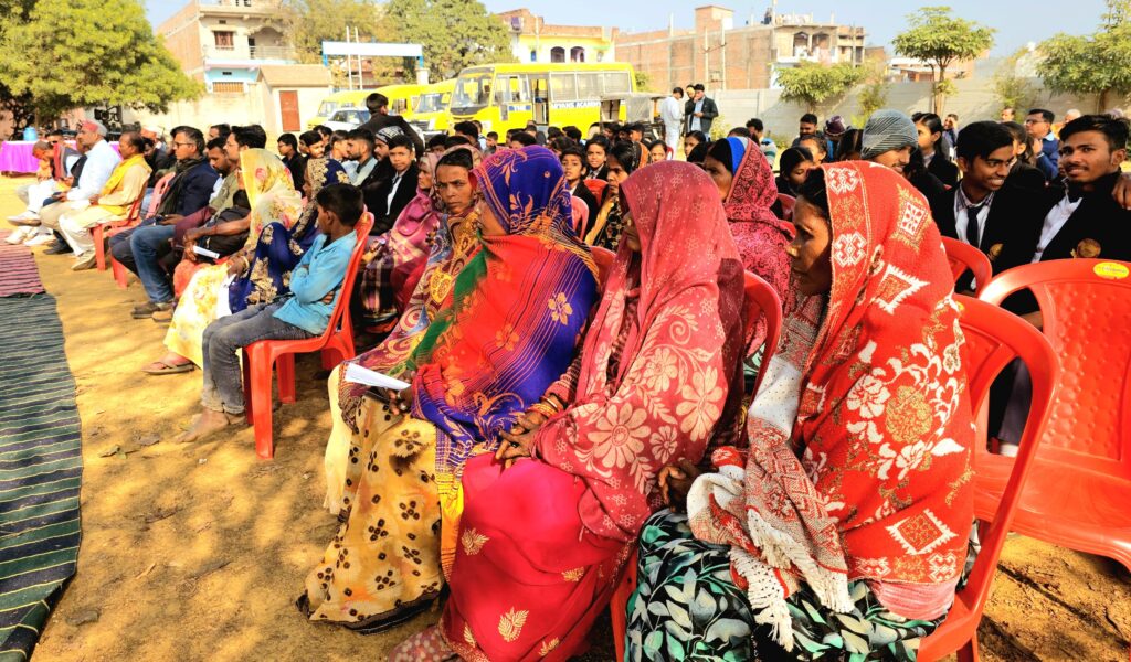 श्री राम सीता का हुआ विवाह, श्रद्धालुओं ने बरसाए फूल