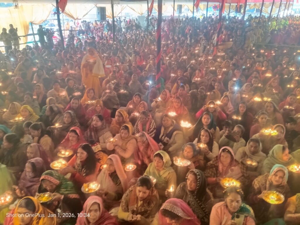 श्री राम राज्याभिषेक की सजी भव्य झाकी, आनंद उत्सव में मग्न हुए भक्त