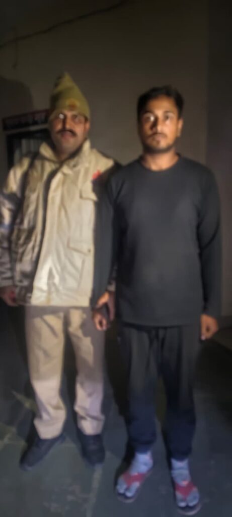 सोशल मीडिया पर धार्मिक भावनाओं को आहत करने के मामले में पुलिस की सख्त कार्रवाई, अभियुक्त गिरफ्तार सोशल मीडिया पर धार्मिक भावनाओं को आहत करने के मामले में पुलिस की सख्त कार्रवाई, अभियुक्त गिरफ्तार