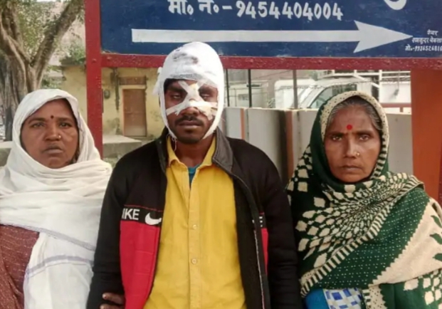 मिर्जापुर चील्ह थाना क्षेत्र के मवैया गांव में क्रिकेट खेलने को लेकर हुए विवाद में एक युवक गंभीर रूप से घायल हो गया।