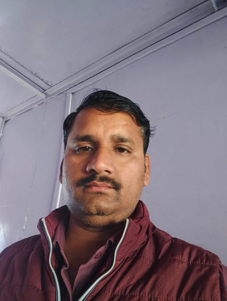 समाज सेवक किसान का बेटा श्री राजेश गुप्ता जी की तरफ से देशवासियों प्रदेश वासियों जनपद के तरफ से नव वर्ष मकर संक्रांति 26 जनवरी की ढेर सारी बधाई एवं शुभकामनाएं