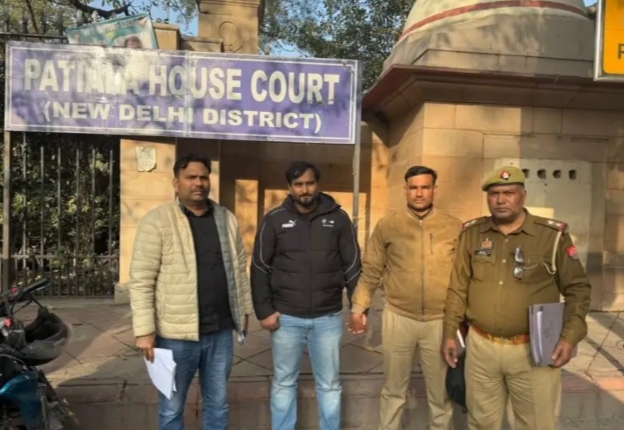 _मिर्जापुर जिम कांड धर्म परिवर्तन मामले का मुख्य आरोपी इमरान खान दिल्ली से गिरफ्तार_ _मिर्जापुर जिम कांड धर्म परिवर्तन मामले का मुख्य आरोपी इमरान खान दिल्ली से गिरफ्तार_