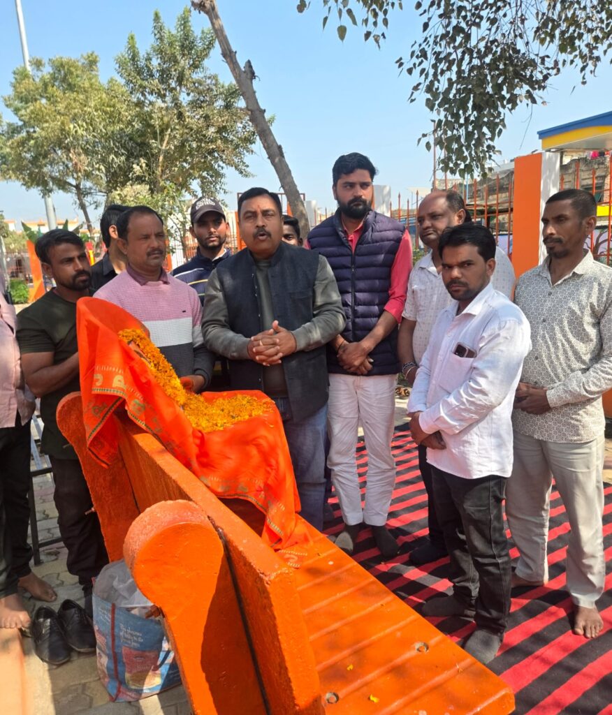 समर्पण दिवस के रूप में मना पंडित दीनदयाल उपाध्याय की पुण्यतिथि समर्पण दिवस के रूप में मना पंडित दीनदयाल उपाध्याय की पुण्यतिथि