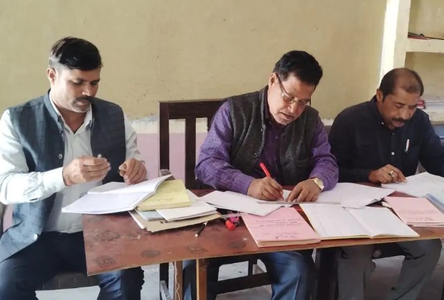 राबर्ट्सगंज करमा के केन्दो परीक्षा के तैयारियों पूरी राबर्ट्सगंज करमा के केन्दो परीक्षा के तैयारियों पूरी