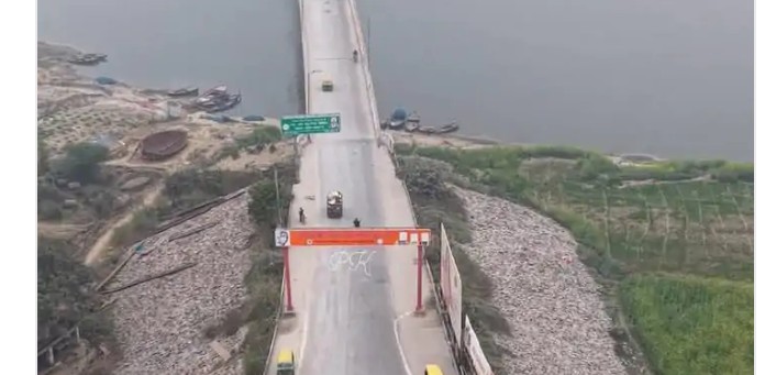 चुनार गंगा पुल पर आत्महत्या रोकने की पहल: 90.86 लाख से लगेगा सुरक्षा घेरा, लोगों को मिलेगी राहत चुनार गंगा पुल पर आत्महत्या रोकने की पहल: 90.86 लाख से लगेगा सुरक्षा घेरा, लोगों को मिलेगी राहत