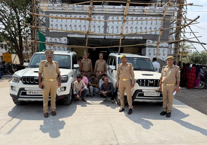 ओवरलोडिंग पर सख्त कार्रवाई: दबंगई पड़ी भारी, 5 आरोपी गिरफ्तार, 2 स्कॉर्पियो सीज