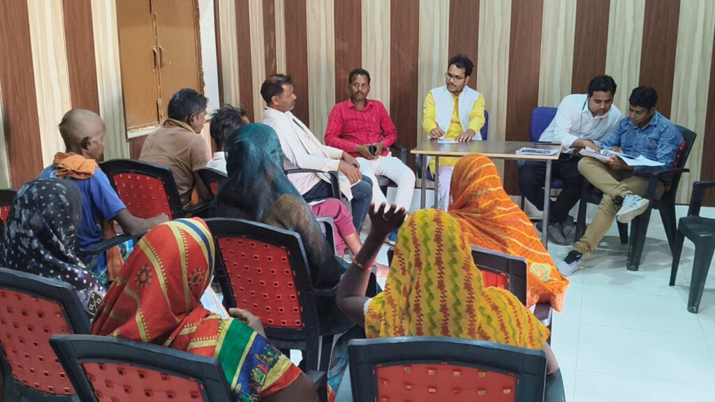 घोरावल विकास खंड के ग्रामपंचायत बर में पीएम सूर्य घर योजना पर जागरूकता संगोष्ठी आयोजित