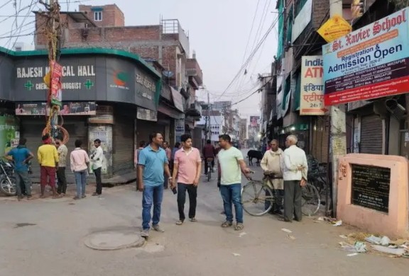 मिर्जापुर में मॉर्निंग रेड में बिजली चोरों पर शिकंजा, कई जगह पकड़ी गई अनियमितता