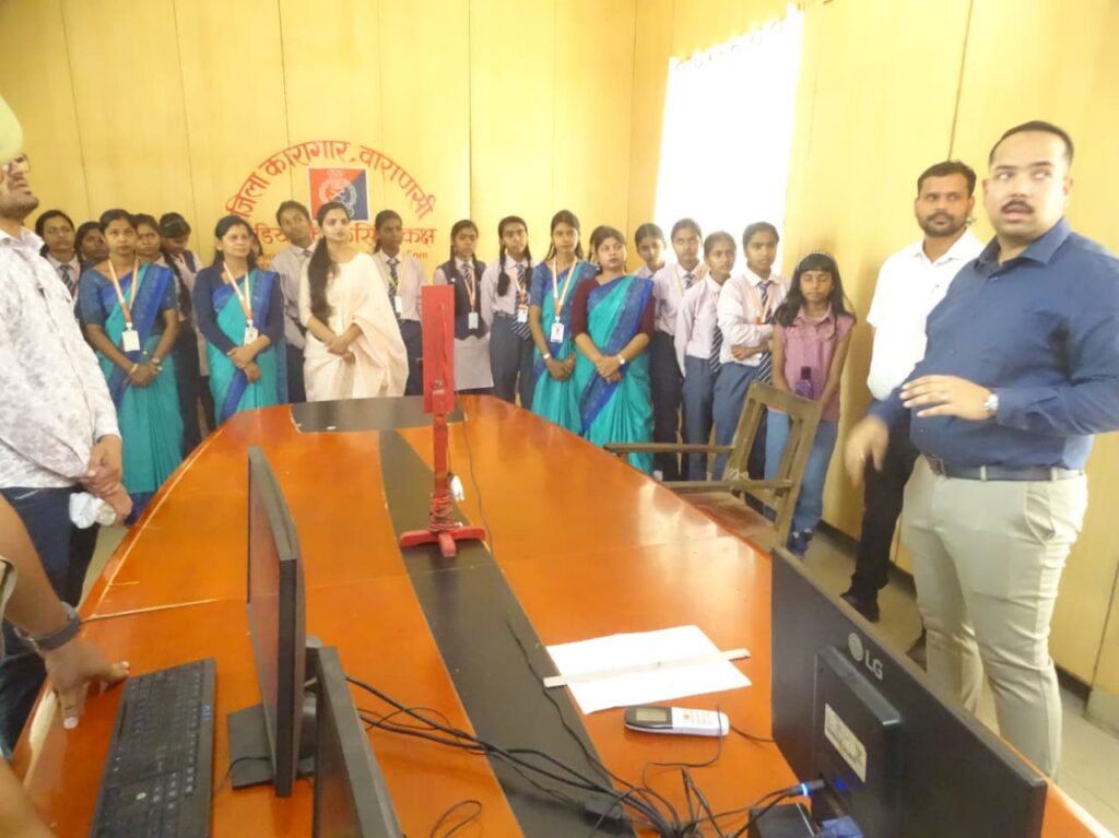 रुद्रा इंटरनेशनल स्कूल का वाराणसी शैक्षिक भ्रमण बना प्रेरणा और ज्ञान का अद्भुत संगम