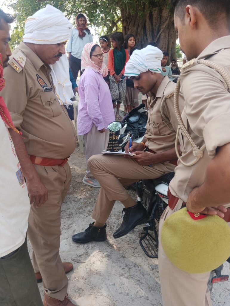 जिलाधिकारी के सख्त निर्देश पर प्रशासन की बड़ी कार्रवाई, सार्वजनिक भूमि को कराया गया अतिक्रमण मुक्त