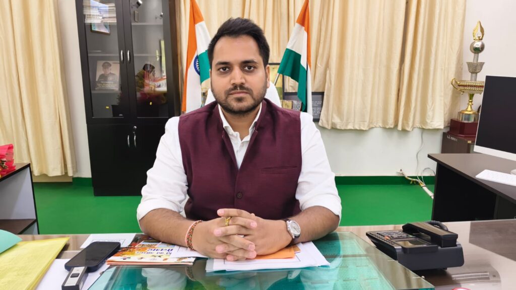 क्रशर क्षेत्रों में धूल प्रदूषण पर प्रशासन सख्त, नियमित वाटर स्प्रिंकलिंग के आदेश क्रशर क्षेत्रों में धूल प्रदूषण पर प्रशासन सख्त, नियमित वाटर स्प्रिंकलिंग के आदेश