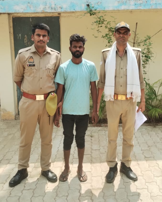 थाना लालगंज पुलिस द्वारा गैंगस्टर एक्ट के अभियोग से सम्बन्धित वांछित अभियुक्त गिरफ्तार थाना लालगंज पुलिस द्वारा गैंगस्टर एक्ट के अभियोग से सम्बन्धित वांछित अभियुक्त गिरफ्तार