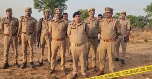 मिर्जापुर में भोर होते ही गो तस्कर और पुलिस के बीच चली ताबड़तोड़ गोलियां मिर्जापुर में भोर होते ही गो तस्कर और पुलिस के बीच चली ताबड़तोड़ गोलियां