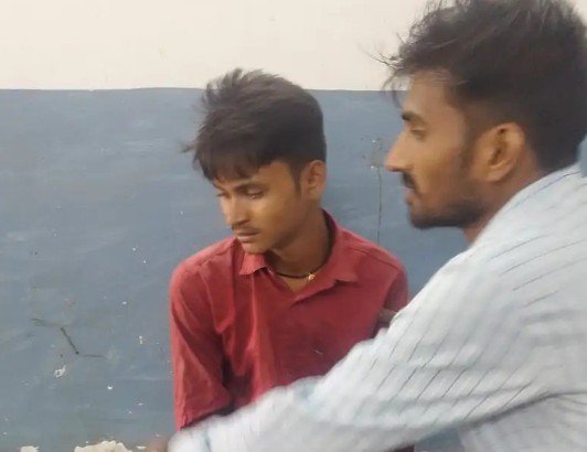 परिजनों की डांट से आहत युवक ने पी लिया कीटनाशक, हालत स्थिर