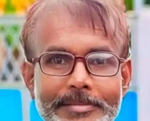 नाली की सफाई के दौरान करंट की चपेट में आए अधेड़ की मौत, गांव में पसरा मातम 
