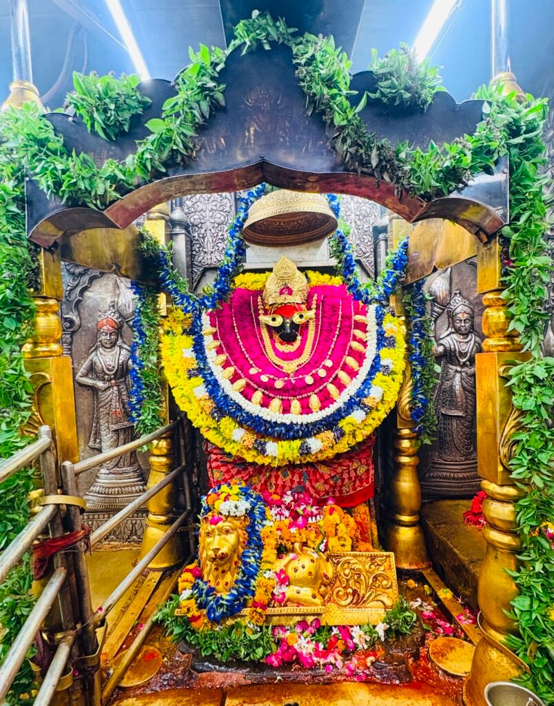 मीरजापुर: विंध्य पण्डा समाज ने DM और सिटी मजिस्ट्रेट से की मांग, धाम की मर्यादा बचाने के लिए तुरंत चुनाव कराए जाएं