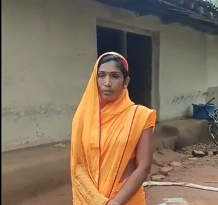 बभनी में टीएचआर प्लांट की महिला कर्मी ने छोड़ी नौकरी, मारपीट व न्याय न मिलने का लगाया आरोप बभनी में टीएचआर प्लांट की महिला कर्मी ने छोड़ी नौकरी, मारपीट व न्याय न मिलने का लगाया आरोप
