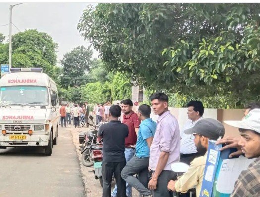 सोनभद्र: बीएमएस कार्यालय के शौचालय में वरिष्ठ नेता उमेश सिंह का शव मिलने से सनसनी, पुलिस जांच में जुटी