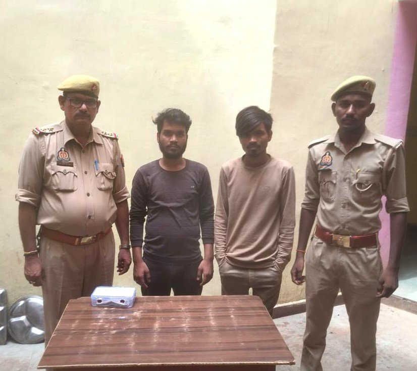 थाना मड़िहान पुलिस द्वारा चोरी के अभियोग से सम्बन्धित 02 शातिर चोर गिरफ्तार, चोरी की बकरी की बिक्री का धनराशि बरामद
