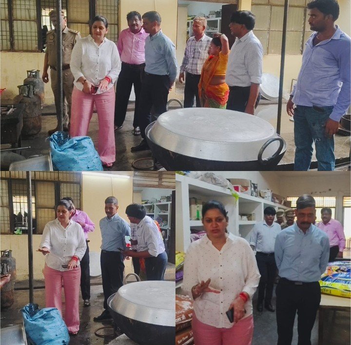 मण्डलायुक्त व पुलिस उप महानिरीक्षक ने आश्रम पद्धति विद्यालय मड़िहान का किया औचक निरीक्षण