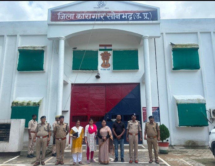राज्य महिला आयोग की सदस्य गीता विश्वकर्मा ने जिला कारागार एवं बाल गृह बालिका का किया निरीक्षण राज्य महिला आयोग की सदस्य गीता विश्वकर्मा ने जिला कारागार एवं बाल गृह बालिका का किया निरीक्षण