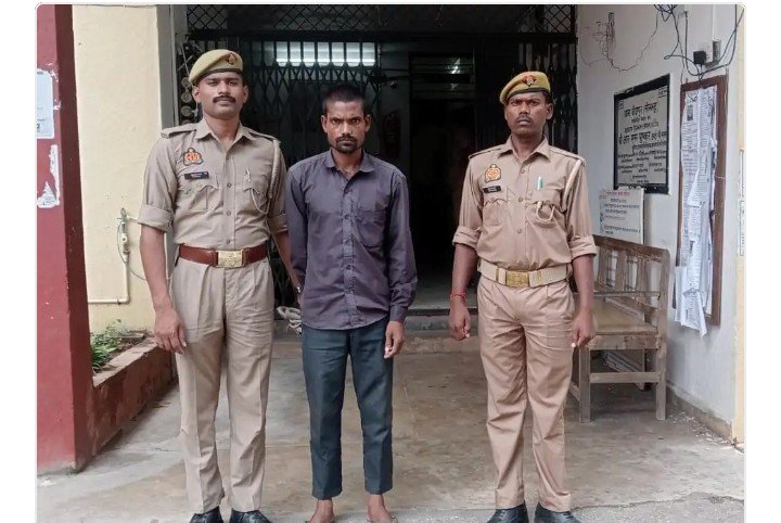 बीजपुर पुलिस ने वांछित आरोपी को किया गिरफ्तार, भागने का प्रयास विफल 